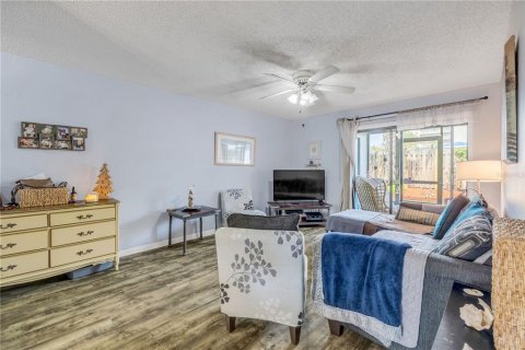 Condominio en venta en New Smyrna Beach, Florida, 2 dormitorios, 97.92 m2 № 1591227 - foto 13