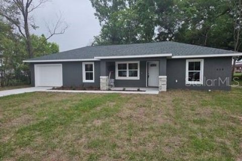 Casa en Ocala, Florida 3 dormitorios, 111.48 m2 № 2106353