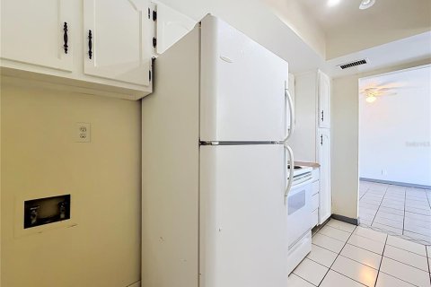 Condo in Orlando, Florida, 1 bedroom  № 2103016 - photo 26