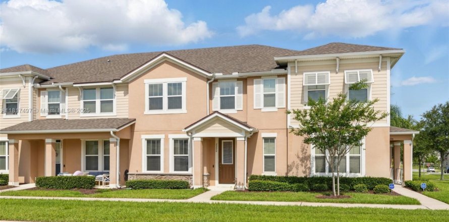 Villa ou maison à Clermont, Floride 3 chambres, 148.64 m2 № 1774160