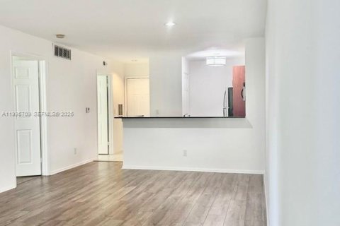 Copropriété à louer à Delray Beach, Floride: 1 chambre, 62.43 m2 № 2058975 - photo 4