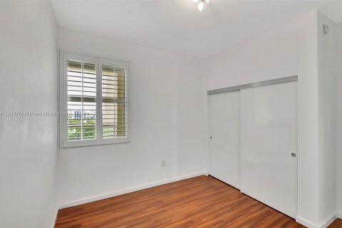 Condo in Aventura, Florida, 3 bedrooms  № 1294985 - photo 28