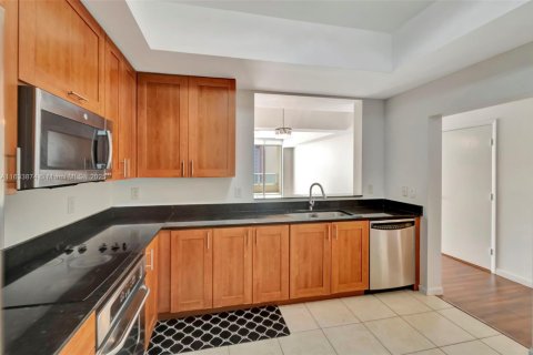 Condo in Aventura, Florida, 3 bedrooms  № 1294985 - photo 17