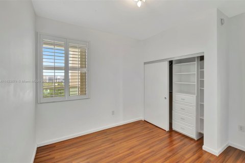 Condo in Aventura, Florida, 3 bedrooms  № 1294985 - photo 27