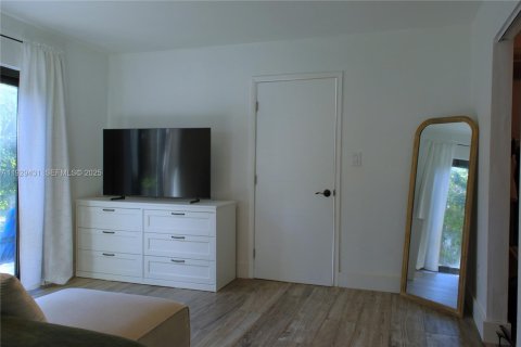 Villa ou maison à vendre à Miami, Floride: 3 chambres, 139.91 m2 № 1987779 - photo 26