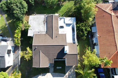 Villa ou maison à vendre à Miami, Floride: 3 chambres, 139.91 m2 № 1987779 - photo 5