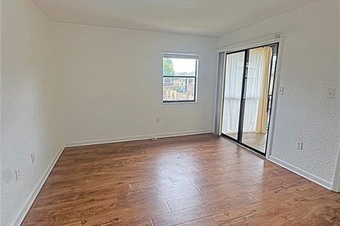 Снять в аренду кондоминиум в Ларго, Флорида 3 спальни, 105.82м2, № 2103046 - фото 16