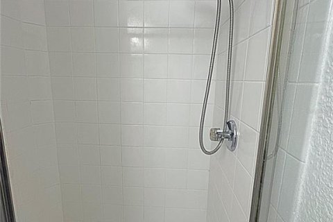 Снять в аренду кондоминиум в Ларго, Флорида 3 спальни, 105.82м2, № 2103046 - фото 18