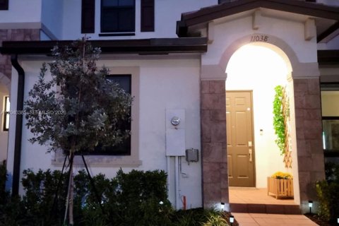 Condo in Hialeah, Florida, 3 bedrooms  № 2087090 - photo 5