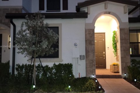 Condo in Hialeah, Florida, 3 bedrooms  № 2087090 - photo 4
