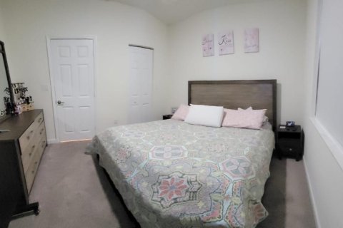 Condo in Hialeah, Florida, 3 bedrooms  № 2087090 - photo 20