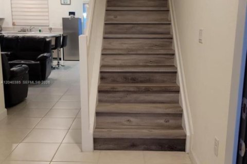 Condo in Hialeah, Florida, 3 bedrooms  № 2087090 - photo 22