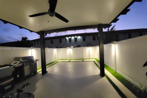 Condo in Hialeah, Florida, 3 bedrooms  № 2087090 - photo 3