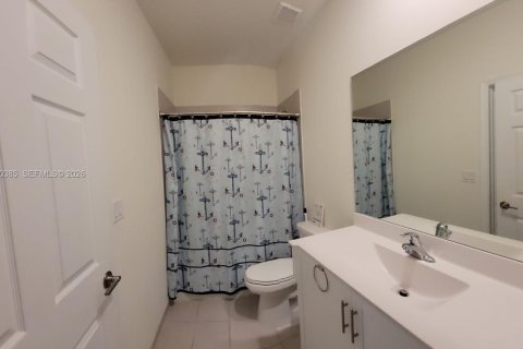 Condo in Hialeah, Florida, 3 bedrooms  № 2087090 - photo 21