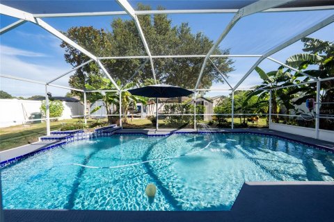 House in Lakeland, Florida 3 bedrooms, 128.95 sq.m. № 1905107 - photo 22