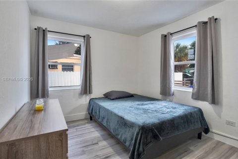 House in North Miami Beach, Florida 3 bedrooms, 68.93 sq.m. № 1997077 - photo 17