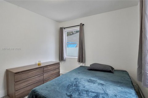 House in North Miami Beach, Florida 3 bedrooms, 68.93 sq.m. № 1997077 - photo 21