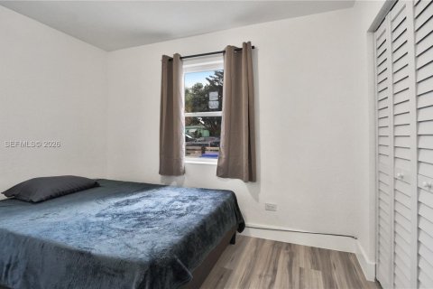 House in North Miami Beach, Florida 3 bedrooms, 68.93 sq.m. № 1997077 - photo 18