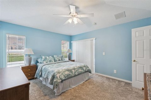 House in Davenport, Florida 4 bedrooms, 143.26 sq.m. № 2395913 - photo 3