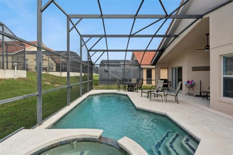House in Davenport, Florida 4 bedrooms, 143.26 sq.m. № 2395913 - photo 17