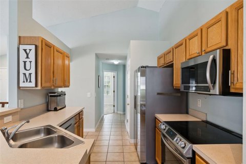 House in Davenport, Florida 4 bedrooms, 143.26 sq.m. № 2395913 - photo 30