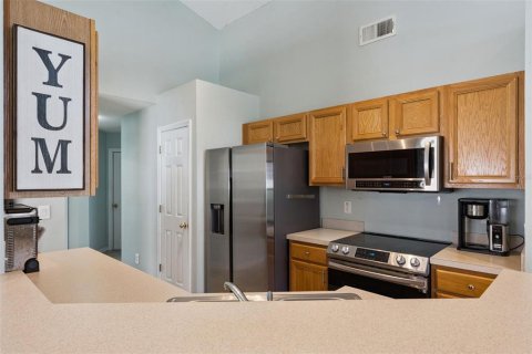 House in Davenport, Florida 4 bedrooms, 143.26 sq.m. № 2395913 - photo 28
