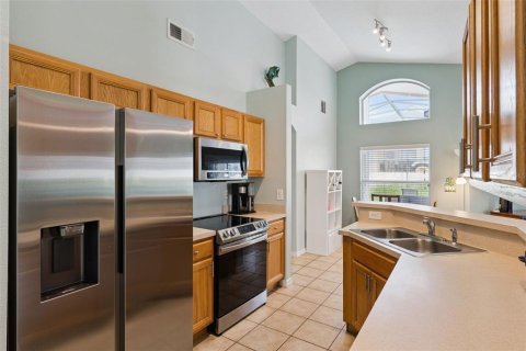 House in Davenport, Florida 4 bedrooms, 143.26 sq.m. № 2395913 - photo 29