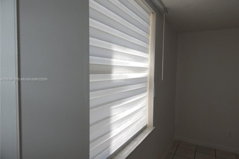 Condominio en alquiler en Miami, Florida, 2 dormitorios, 84.17 m2 № 1997245 - foto 22