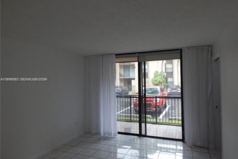 Condominio en alquiler en Miami, Florida, 2 dormitorios, 84.17 m2 № 1997245 - foto 14