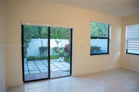 Casa en alquiler en Hialeah, Florida, 3 dormitorios, 143.07 m2 № 2026347 - foto 8
