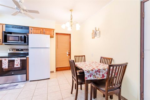 Casa en venta en Zephyrhills, Florida, 2 dormitorios, 110.93 m2 № 1904850 - foto 11