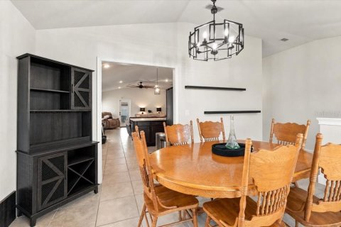 House in Haines City, Florida 3 bedrooms, 165.64 sq.m. № 2396671 - photo 20