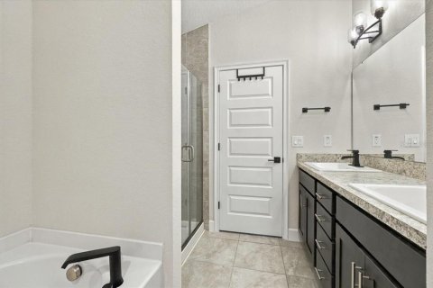 House in Haines City, Florida 3 bedrooms, 165.64 sq.m. № 2396671 - photo 25