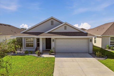 House in Haines City, Florida 3 bedrooms, 165.64 sq.m. № 2396671 - photo 5