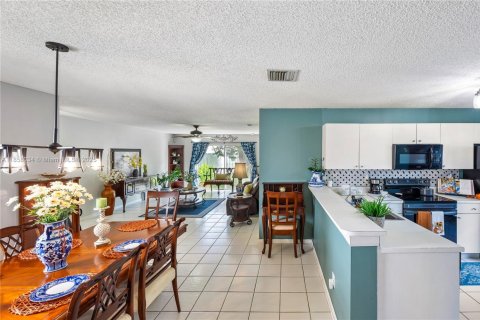 Casa en venta en Miramar, Florida, 3 dormitorios, 113.43 m2 № 1889461 - foto 7