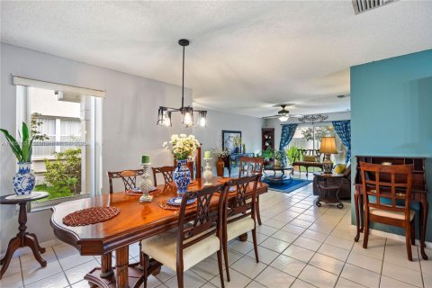 Casa en venta en Miramar, Florida, 3 dormitorios, 113.43 m2 № 1889461 - foto 6