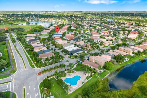 Casa en venta en Miramar, Florida, 3 dormitorios, 113.43 m2 № 1889461 - foto 17