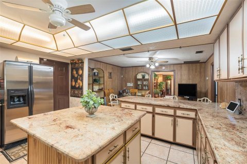 Casa en venta en Tampa, Florida, 5 dormitorios, 357.12 m2 № 1544383 - foto 19
