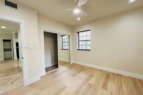 Appartement à louer à Miami Beach, Floride: 2 chambres, 97.55 m2 № 2168205 - photo 11
