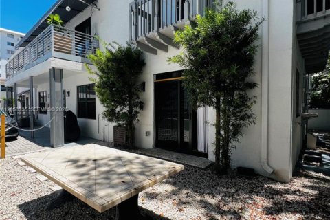 Appartement à louer à Miami Beach, Floride: 2 chambres, 97.55 m2 № 2168205 - photo 17