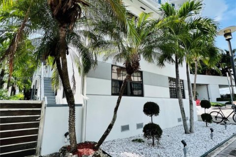 Appartement à Miami Beach, Floride 2 chambres, 97.55 m2 № 2168205