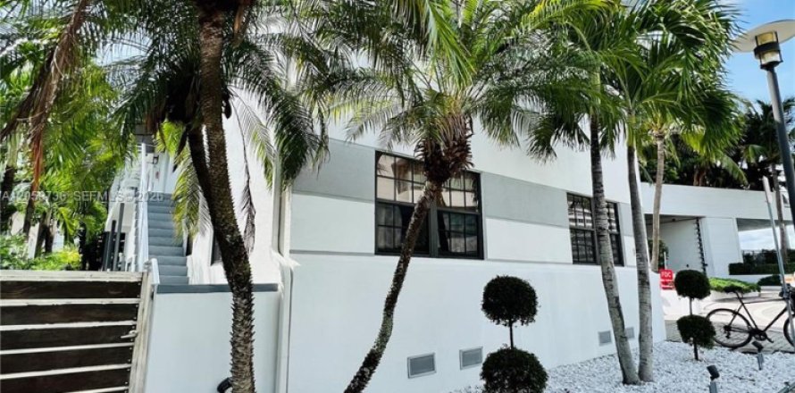 Appartement à Miami Beach, Floride 2 chambres, 97.55 m2 № 2168205