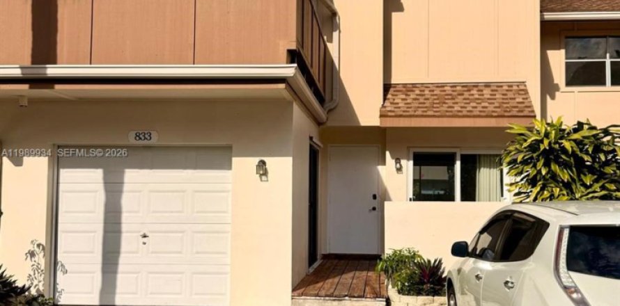 Таунхаус в Плантация, Флорида 4 спальни, 164.44м2 № 2063006