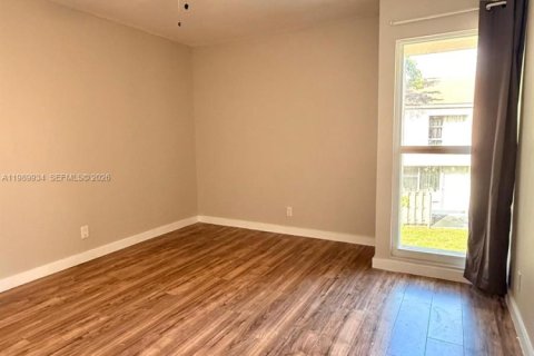 Снять в аренду таунхаус в Плантация, Флорида 4 спальни, 164.44м2, № 2063006 - фото 25