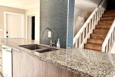 Снять в аренду таунхаус в Плантация, Флорида 4 спальни, 164.44м2, № 2063006 - фото 16