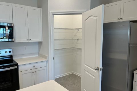 Townhouse in Palm Coast, Florida 2 bedrooms, 133.97 sq.m. № 1905681 - photo 3