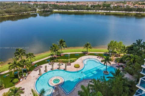 Купить кондоминиум в Санрайз, Флорида 2 спальни, 108.23м2, № 2038886 - фото 23