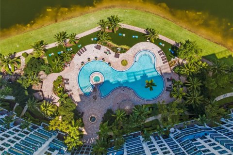 Купить кондоминиум в Санрайз, Флорида 2 спальни, 108.23м2, № 2038886 - фото 22