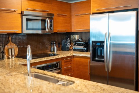 Купить кондоминиум в Санрайз, Флорида 2 спальни, 108.23м2, № 2038886 - фото 11