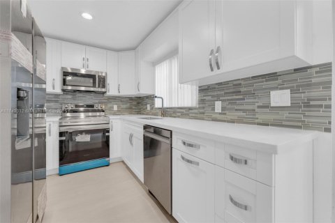 Adosado en venta en Sunrise, Florida, 3 dormitorios, 162.58 m2 № 1699722 - foto 10
